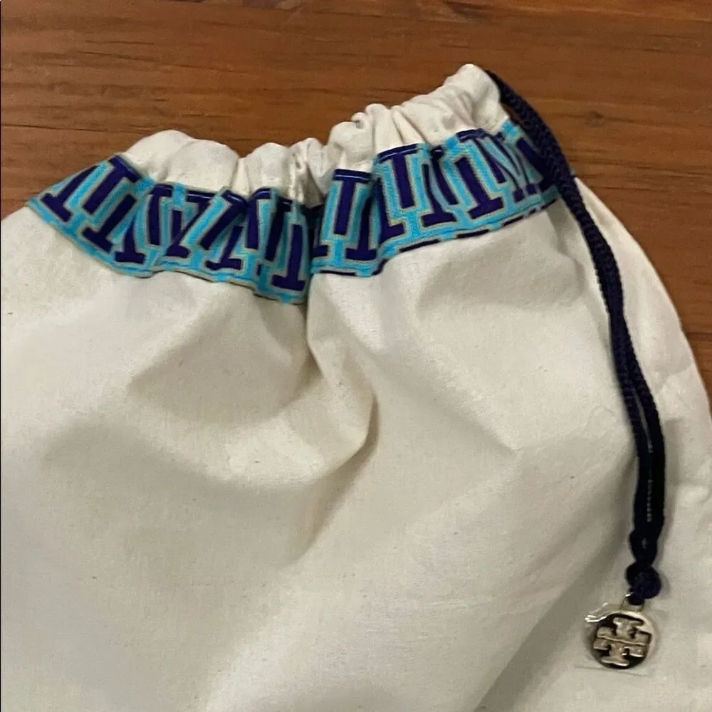Tory Burch Cream Cloth Dust Bag Gold Tone Logo Charm 12x15